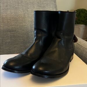 Frye Melissa Black Ankle Boots size 8.5M